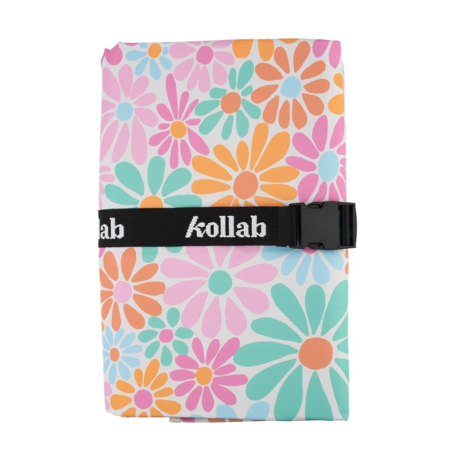 Picnic Mats Kollab | Medium Picnic Mat - Pastel Daisy